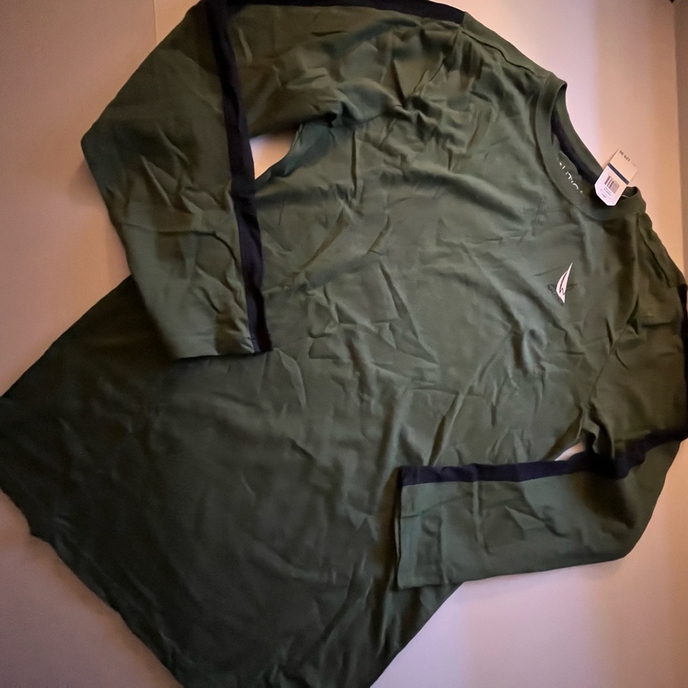 *NWT Nautical Olive Green Long Sleeve Shirt with Navy Trim - Boys Size XL 18/20